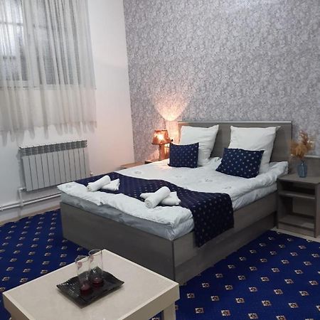 Lind Guest House B&B Γκιουμρί Εξωτερικό φωτογραφία