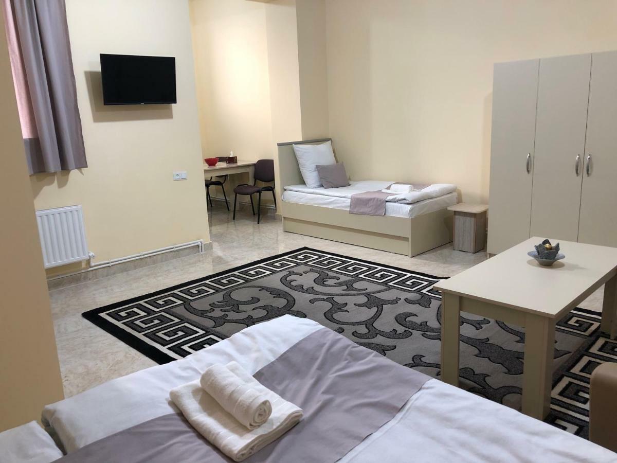 Lind Guest House B&B Γκιουμρί Εξωτερικό φωτογραφία